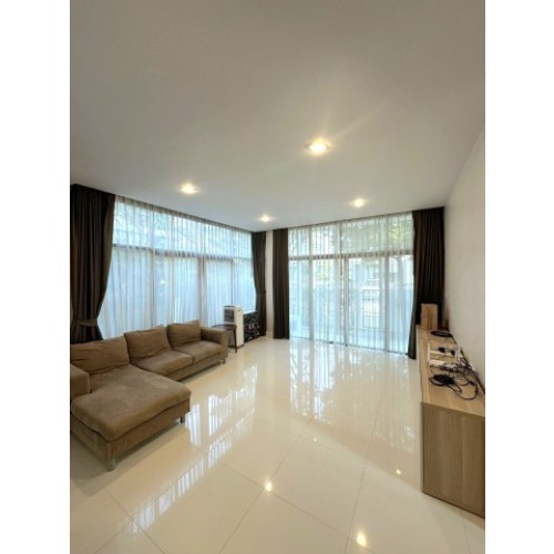 296042pic2